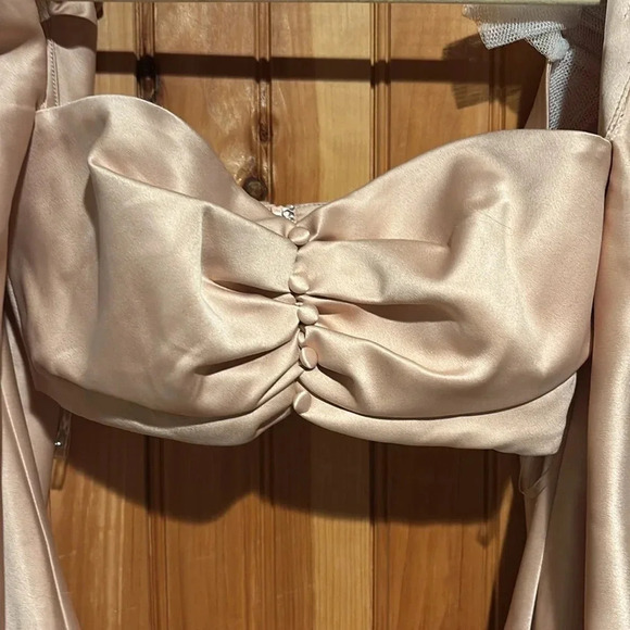 ‼️HOUSE OF CB top‼️ - Picture 2 of 9